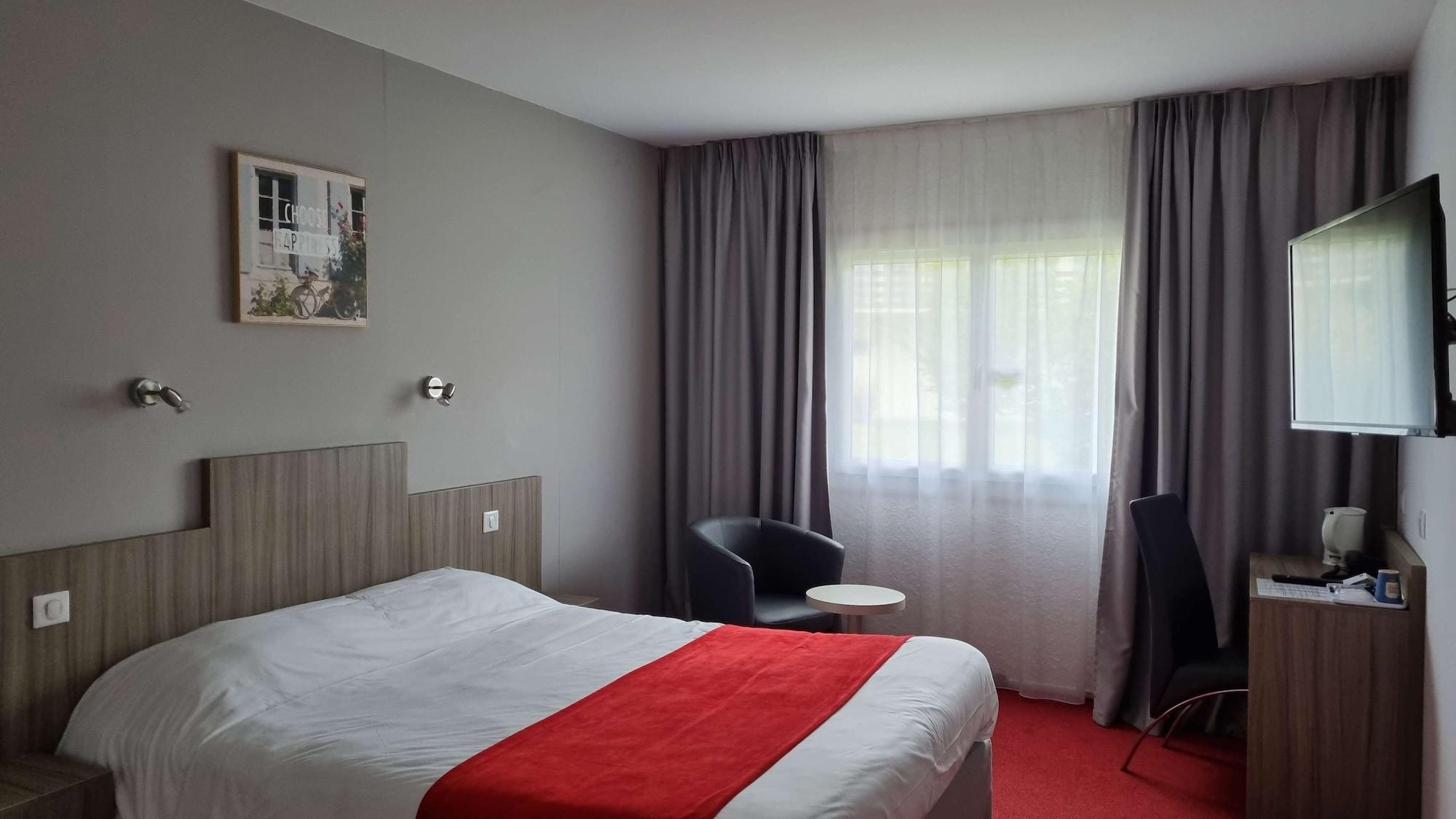 Kyriad Angouleme Nord Champniers- Hotel & Residence Exterior foto
